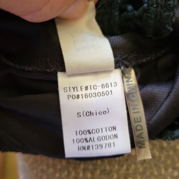 🤑 3 for $20 - TEA & CUP Black Sleeveless Eyelet Shorts Romper Size S - Picture 6 of 7